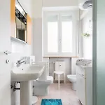 Guesthost - Oltretorrente Ospedale Apartment
