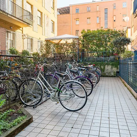 Guesthost - Oltretorrente Ospedale * بارما